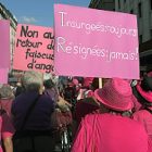 Manifestation du 14 juin 2011 du côté des Vieilles dames indignes © Françoise Bloch