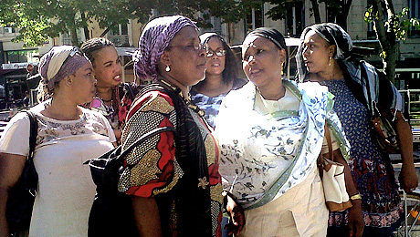 Femmes comoriennes à la manifestation du 15 septembre 2011 à Marseille contre les propos de Claude Guéant.