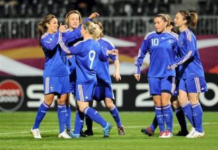 Lire la suite à propos de l’article La France écrase la Pologne à Angers