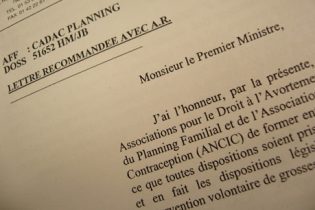 Lire la suite à propos de l’article Un recours gracieux auprès du Premier ministre pour sauver le droit à l’IVG
