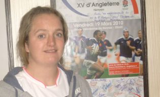 Lire la suite à propos de l’article Mêmes mêlées, mêmes placages… le rugby féminin reste pourtant peu médiatisé
