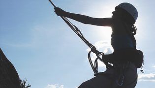 Lire la suite à propos de l’article Femmes et sport : manque de temps, pressions culturelles et plafond de verre