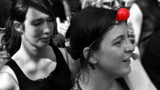 Lire la suite à propos de l’article Etre une femme artiste : une force ou une faiblesse ?