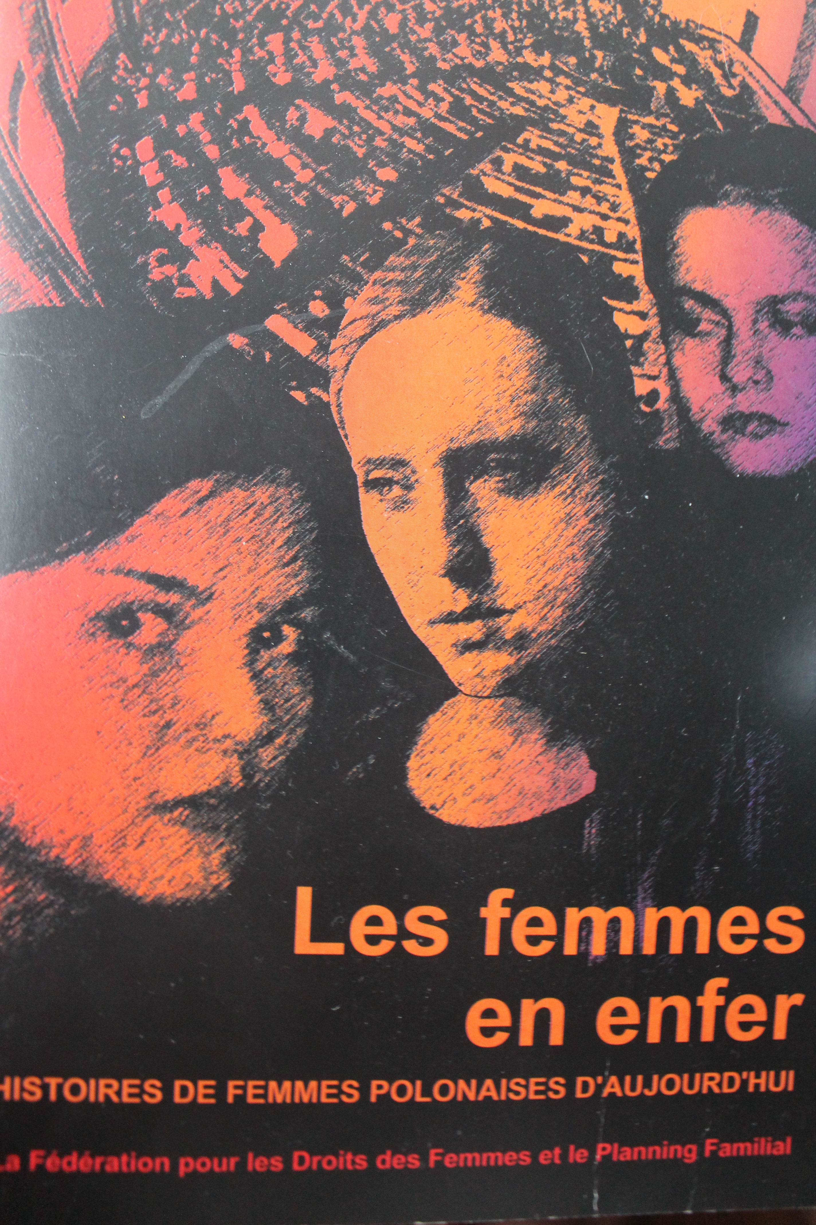 You are currently viewing Pologne : le Pape au ciel, les femmes en enfer