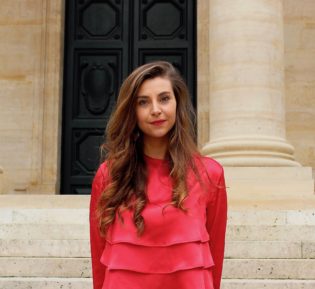 Lire la suite à propos de l’article Carlotta Gradin : « Il est indispensable d’intégrer les femmes dans les discussions, pas seulement en tant que victimes, mais aussi en tant qu’actrices »