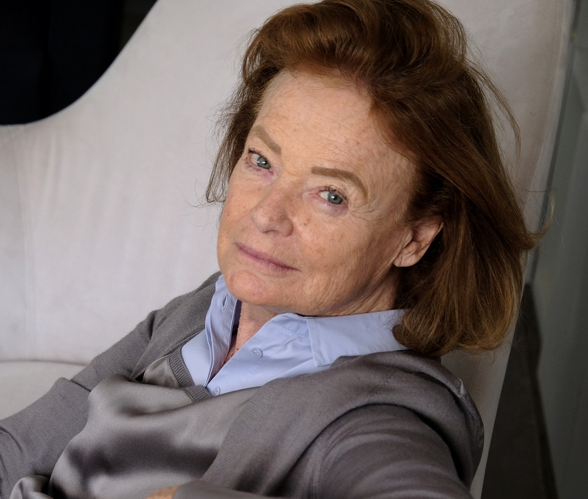 You are currently viewing Aude de Thuin, une femme qui porte l’étiquette du féminisme avec fierté