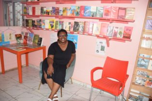 Lire la suite à propos de l’article Edwige-Renée Dro : « Notre mission première est de déterrer et d’amplifier les contributions des autrices africaines et noires »