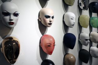 Lire la suite à propos de l’article Nos corps ne sont pas des tendances! Le retour de la tendance Héroïne chic