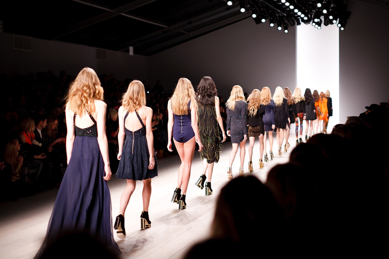 You are currently viewing LA FABRIQUE DES COMPLEXES : LA VÉRITÉ SUR VICTORIA’S SECRET