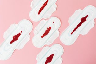 Lire la suite à propos de l’article Briser le tabou des menstruations face à la stigmatisation