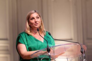 Lire la suite à propos de l’article Laurence Beldowski : « Capital filles fait se croiser trois mondes: des jeunes … le monde des entreprises  et c’est essentiel l’Education Nationale »