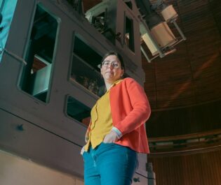 Lire la suite à propos de l’article Astrid Lamberts : «En France, en astrophysique, les 5 dernières années les recrutements de fonctionnaires se sont faits à parité »