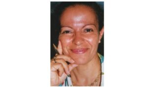 Lire la suite à propos de l’article Aïcha  Bouabaci : «L’ acte d’écrire induit aussi l’acte de transmettre sa façon de décrypter le monde, ce qui l’habite et ce qui l’illustre»